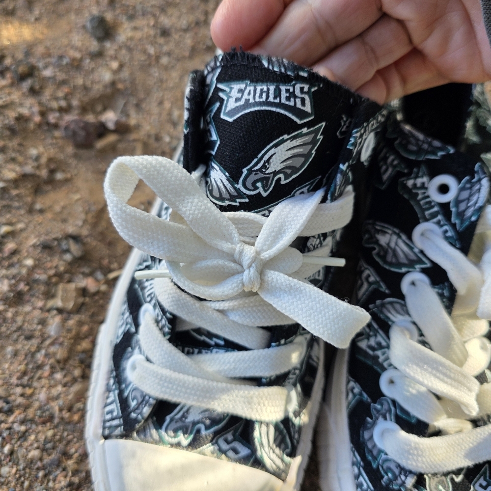 Philadelphia Eagles Women's Low Top Sneakers Repeat Pattern NFL Fan Shoes Size 7 - Picture 5 of 9